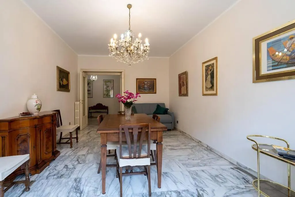 Apartment Vaticano-Metro A Luminoso Quadrilocale Rome Italy